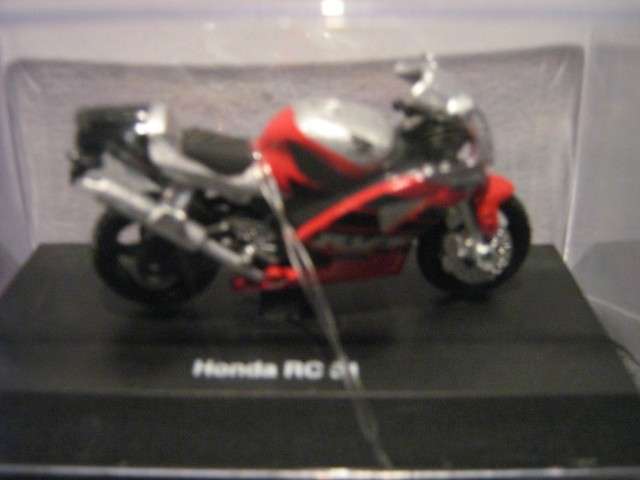 Honda RC 51 (Scale 1:32) by NewRay