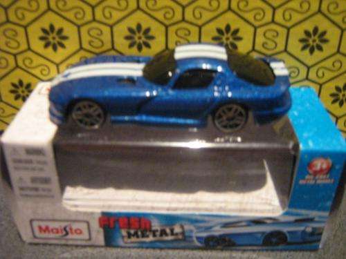 Dodge Viper GTS 1996 (Scale 1/64) by Maisto