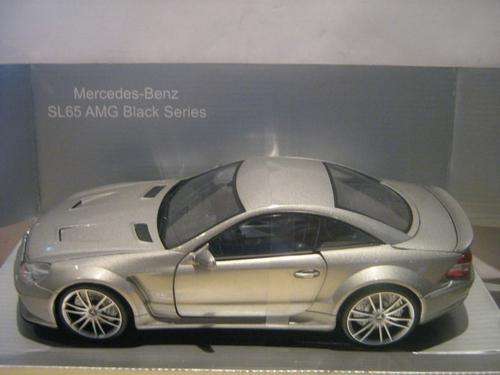 Mercedes-Benz SL65 AMG Black Series (Scale 1/18) Italian Design by MONDO Motors