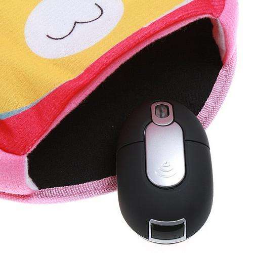 USB Hand Warmer and mouse pad! Great to keep your hands warm this winter!