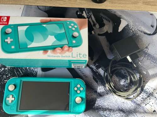 Nintendo Switch Lite turquoise + 128GB Memory Card