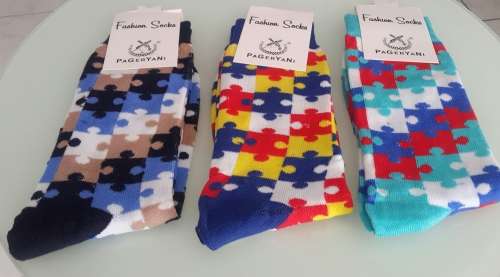 Fashion Happy Socks for HE & SHE. Assorted Colors to choose from