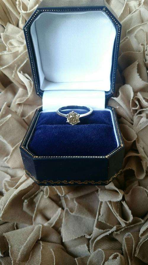 1.02CT DIAMOND RING SET IN SOLID WHITE GOLD : VALUE R33 765