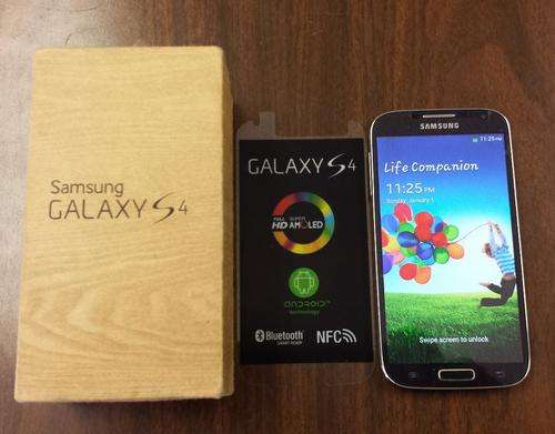 Samsung Galaxy S4 Black 32GB || 9/10 Condition