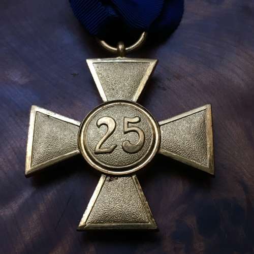 Third Reich Wehrmacht service medal 1st class