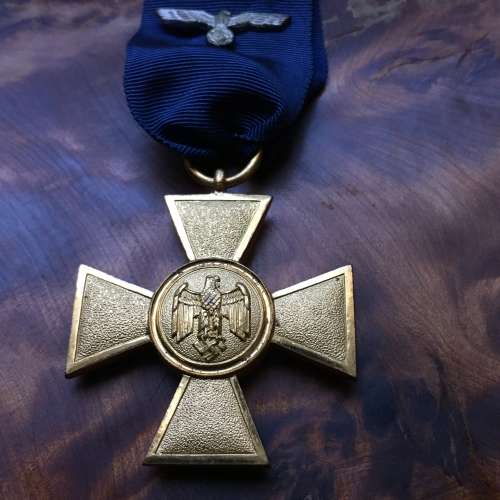 Third Reich Wehrmacht service medal 1st class