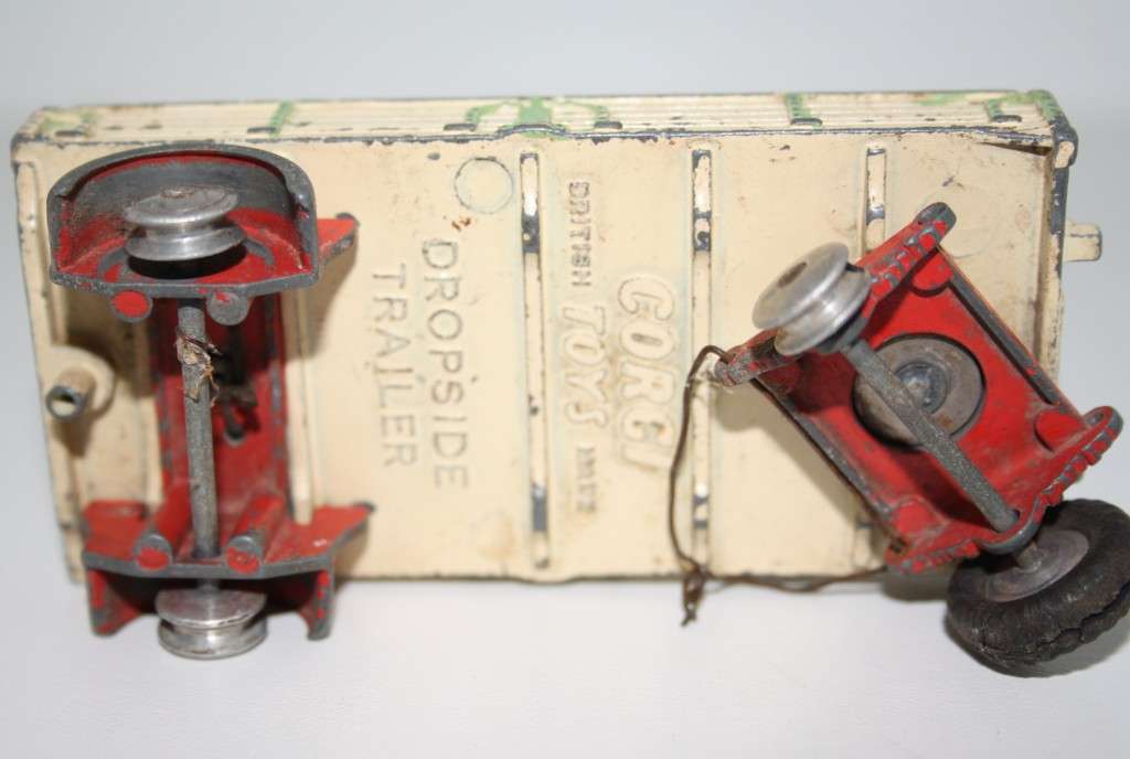 CORGI Dropside Trailer (British made)
