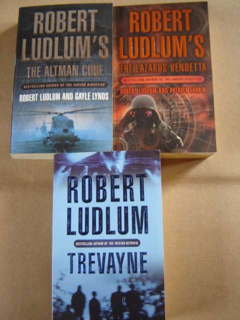 Robert Ludlum 3 Books  The Altman Code  The Lazarus Vendetta  Trevayne