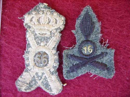 2 X WWII-ITALIAN-CLOTH CAP BADGE'S(INFANTRY & ARTILLERY)-LOW START.