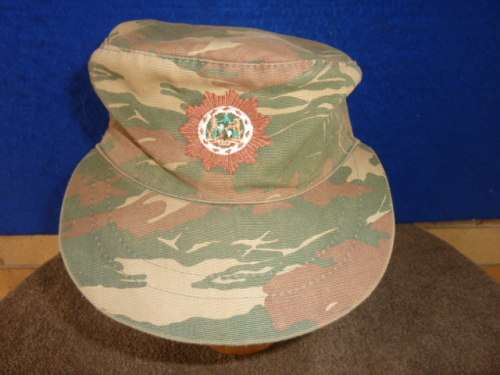 1)AN ORIGINAL SWAPOL(SOUTH WEST AFRICA POLICE)-KOEVOET-CAMO FLAP CAP-LOW START!