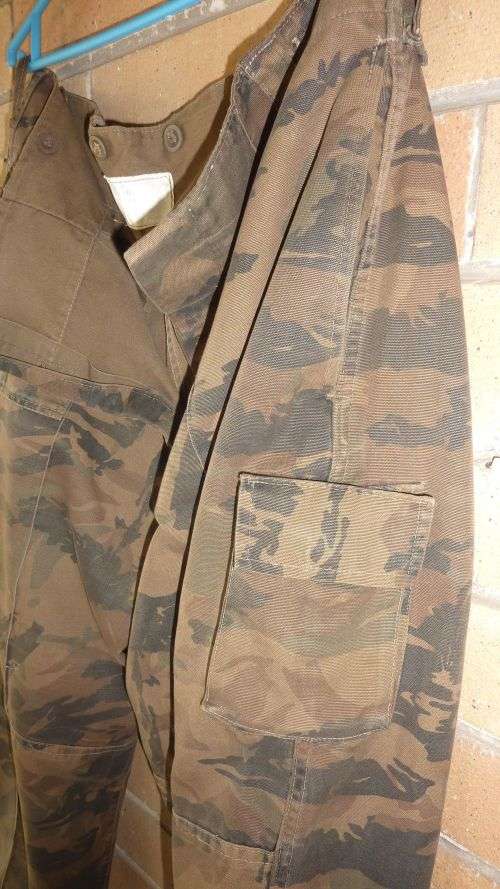 5)PRE-1994-SOUTH AFRICAN RAILWAY POLICE-CAMO TROUSER-LARGE TO X-LARGE--GOOD CONDITION-LOW START!