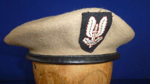 A BRITISH SAS (SPECIAL AIR SERVICE) BEIGE BERET-POST WAR-GOOD CONDITION-LOW START!