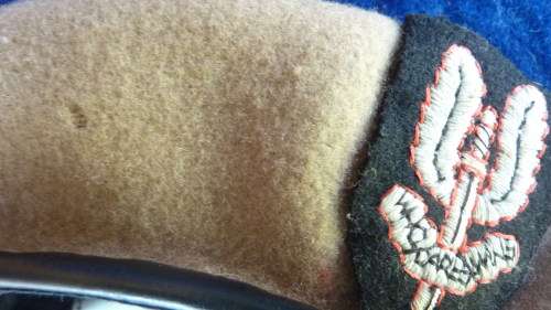 A BRITISH SAS (SPECIAL AIR SERVICE) BEIGE BERET-POST WAR-GOOD CONDITION-LOW START!