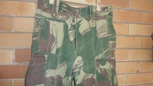 A PAIR OF ORIGINAL- RHODESIAN CAMO (BRUSHSTROKE ) TROUSER-GOOD CONDITION-SIZE MEDIUM-LOW START!