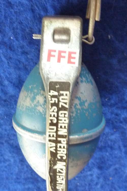 A PRE 1994 SADF-COMPLETE- INERT-M26 PRACTICE GRENADE-LOW START!