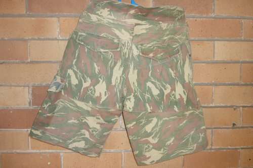 SWAPOL-BATTLEWORN SHORTS-HAS FIELD REPAIR-WAIST-RULER 38CM LOW START