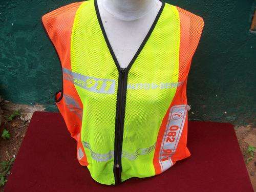 NETCARE 911- SAFETY-REFLECTIVE TOP.R1.00 START.Crazy Wed Auction.