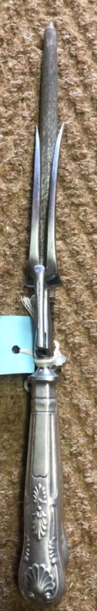 KINGS PATTERN CARVING FORK AND STEEL