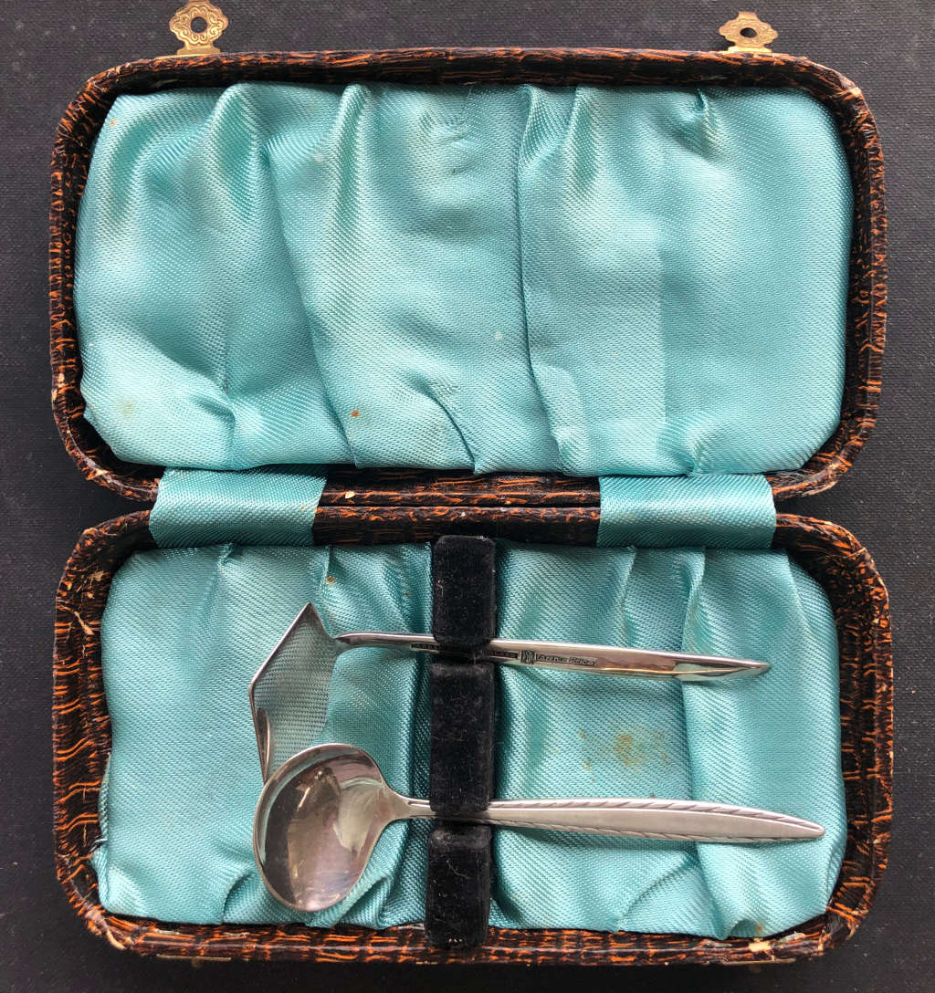 SILVER PLATED PUSHER AND SPOON SET IN ORIGINAL BOX