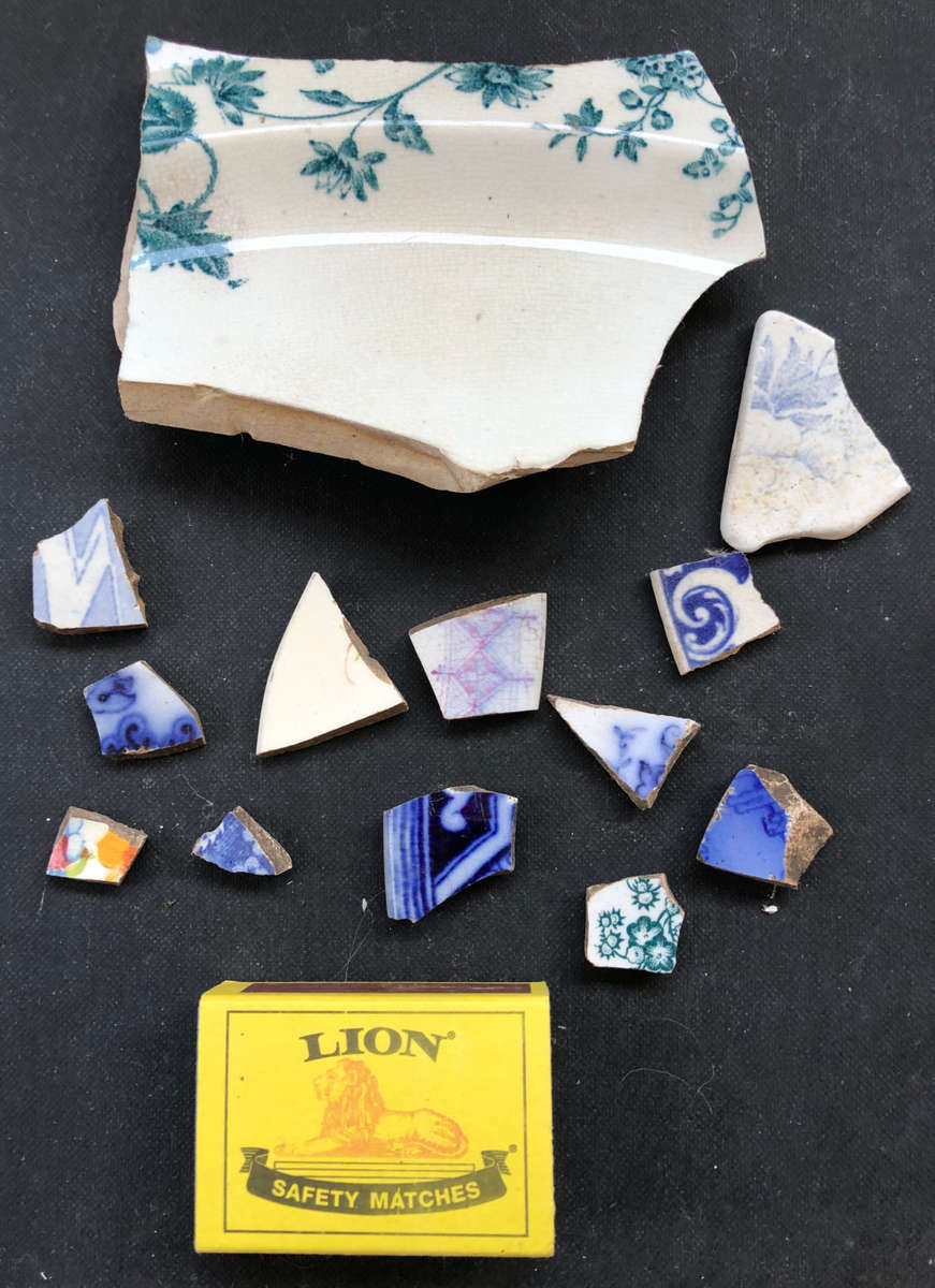 SHIPWRECK SHARDS OF PORCELAIN