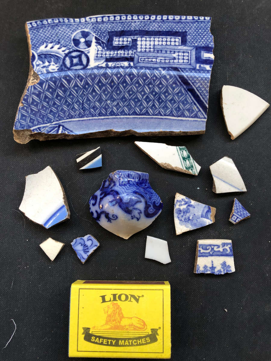SHIPWRECK SHARDS OF PORCELAIN