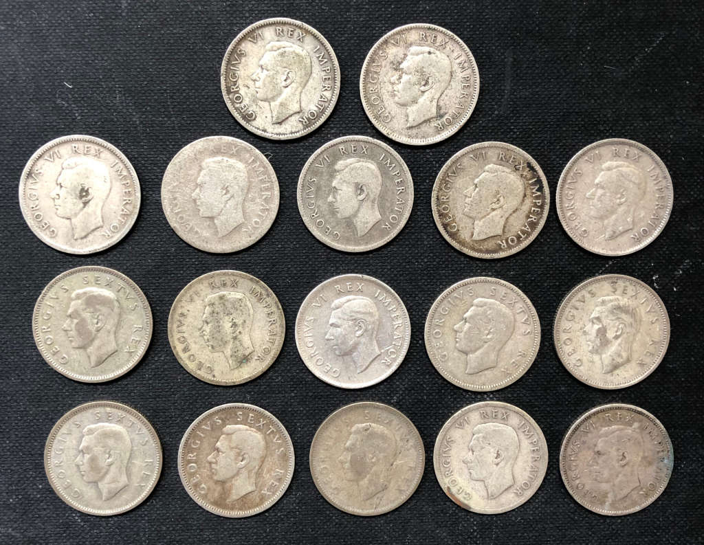 SILVER ONE SHILLING COLLECTION OF 17 GEORGE VI UNION OF SOUTH AFRICA 1940 TO 1952