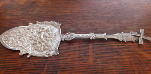 Dutch Silver Cake Lifter