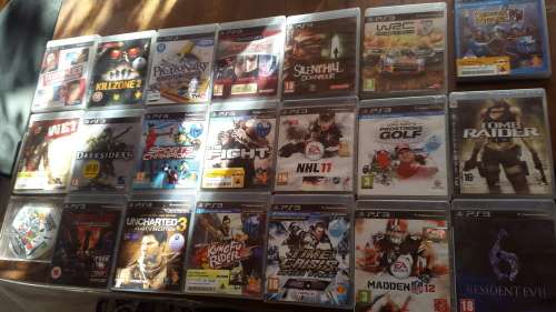 Playstation 3 Game Bundle with Move controllers/Camera