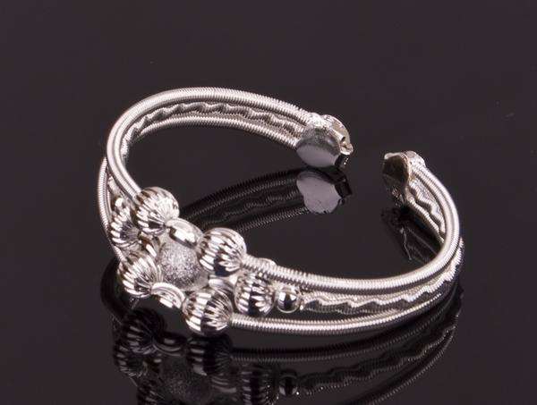 Silver Lucky Beads Bangle