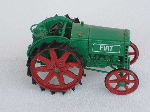 Universal Hobbies 1/43 Scale Tractor - Fiat 700A 1928