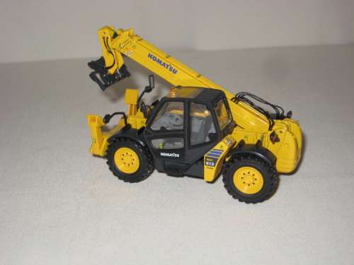 Komatsu WH613 Forklift Loader by Universal Hobbies like Caterpillar - Boxed