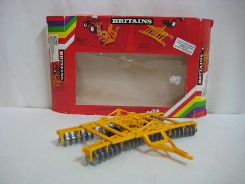Britains Disc Harrow Folding for Tractor - No. 9552