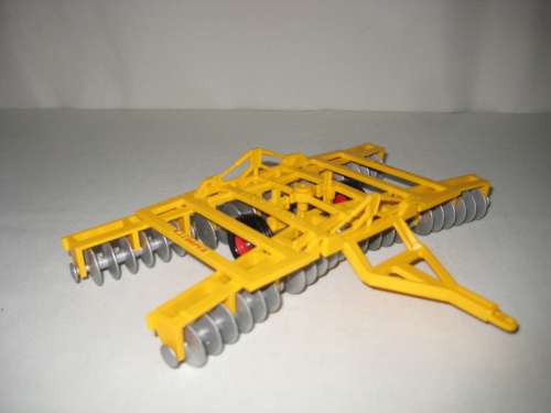 Britains Disc Harrow Folding for Tractor - No. 9552