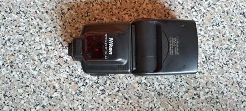 Nikon Camera F90 + Nikon AF Nikkor Lens 28 - 70 mm 1 : 35 - 4.5D - Nikon Speedlight Flash SB -25