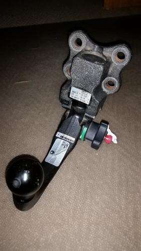 Mercedes-Benz Towbar- - - EXCELLENT CONDITION- - -