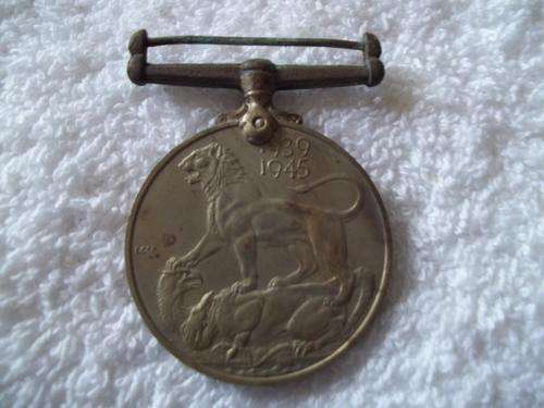 WORLD WAR 2 MEDAL