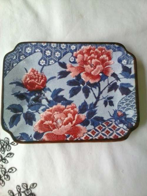 Imperial Imari rectangular porcelain Plate, 12.5cm x 16.5cm