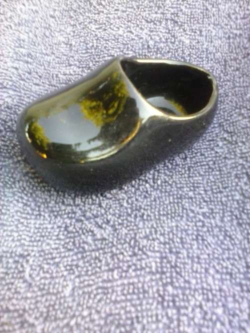 Dutch shoe ornament - small chip on the bottom, 9cm x 4.5cm