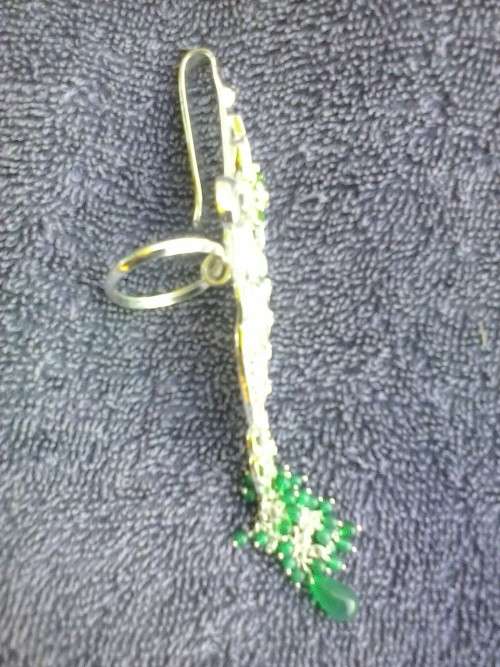 Silver coloured metal keyring with green beads, new in box - never used, 13.5cm long