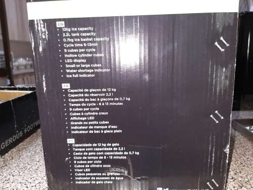 Russel Hobbs Ice Maker