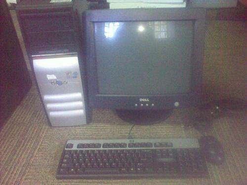 AWSOME DEAL!! HP P4 TOWER WITH 17"CRT