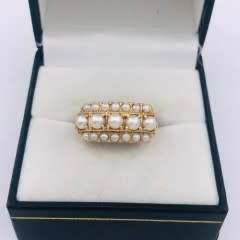 *14CT YELLOW GOLD PEARL CLUSTER RING* R1 BIDS!