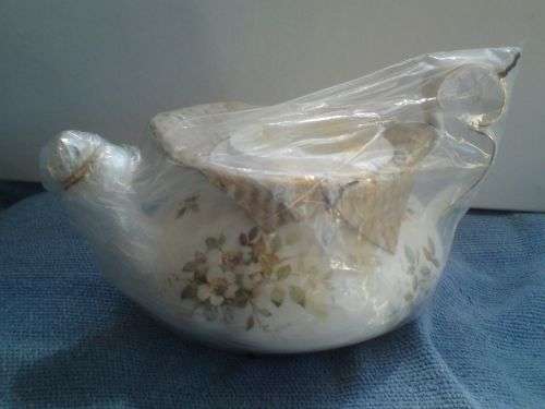 ROYAL ALBERT HAYWORTH TEAPOT