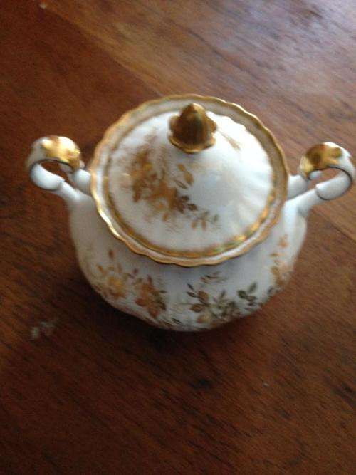 ROYAL ALBERT ANTIONETTE SUCREIR