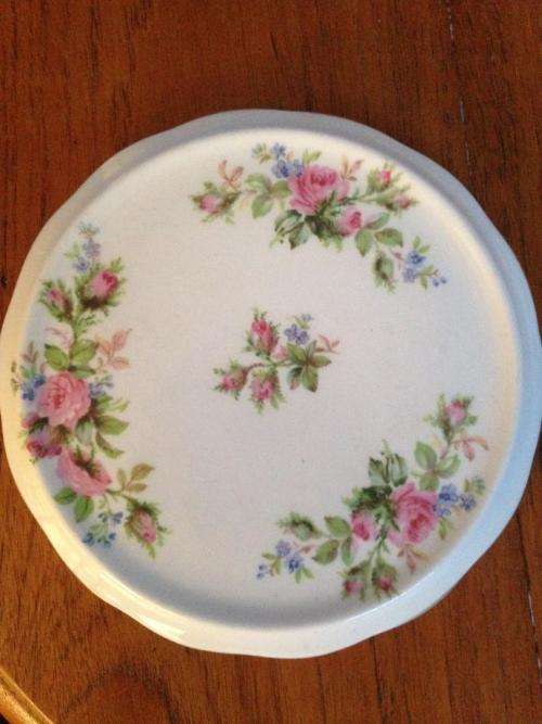 ROYAL ALBERT MOSS ROSE TEAPOT STAND ( TRIVET )