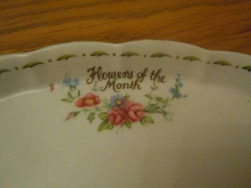 ROYAL ALBERT FLOWERS OF THE MONTH OVAL TRAY