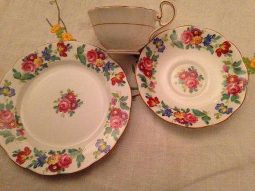 ROYAL ALBERT OLD SWANSEA TRIO