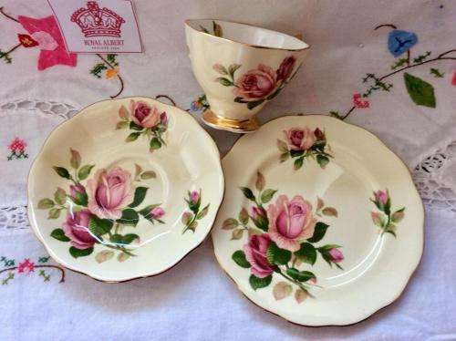 ROYAL ALBERT ENGLISH BEAUTY TEA TRIO