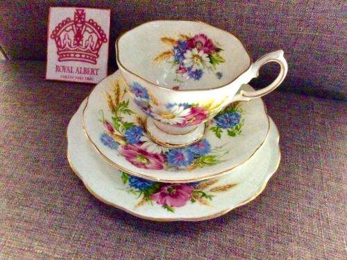 ROYAL ALBERT HARVEST BOUQUET TRIO