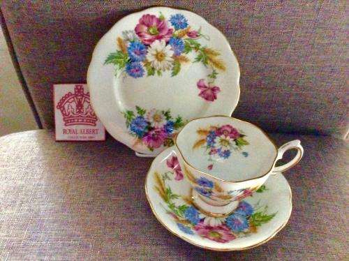 ROYAL ALBERT HARVEST BOUQUET TRIO